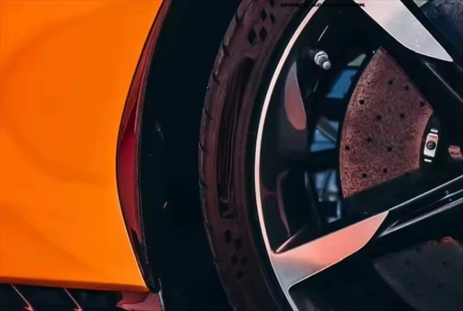 High Quality Fast Delivery Whole Sale Price Dry Carbon Fiber OEM Bumper Side Trims Body Kits for  SF90